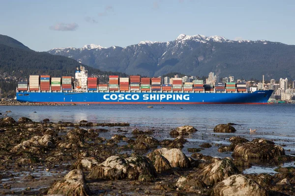 Vancouver Colúmbia Britânica Canadá Abril 2018 Navio Contêineres Cosco Totalmente — Fotografia de Stock