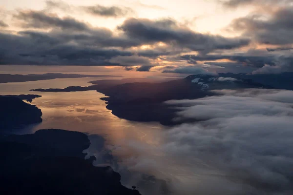 Τοπίο Εναέρια Άποψη Του Sunshine Coast Κατά Διάρκεια Ενός Ηλιοβασιλέματος — Φωτογραφία Αρχείου