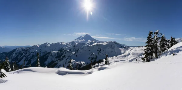 Güzel Panoramik Dağ Manzaralı Alınan Sanatçı Noktasında Kuzeydoğusunda Seattle Washington — Stok fotoğraf