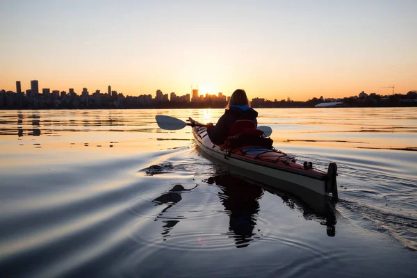 Adventurous Girl Sea Kayak Kayaking Vibrant Sunny Sunrise Taken Downtown — Stock Photo, Image