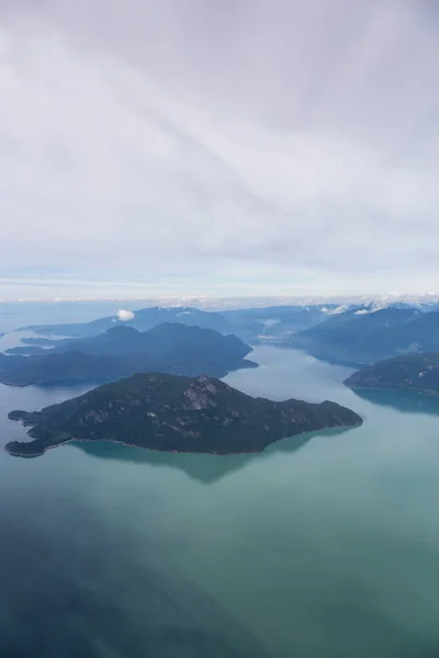 Vista Aérea Paisagem Som Howe Durante Uma Manhã Nublada Verão — Fotografia de Stock