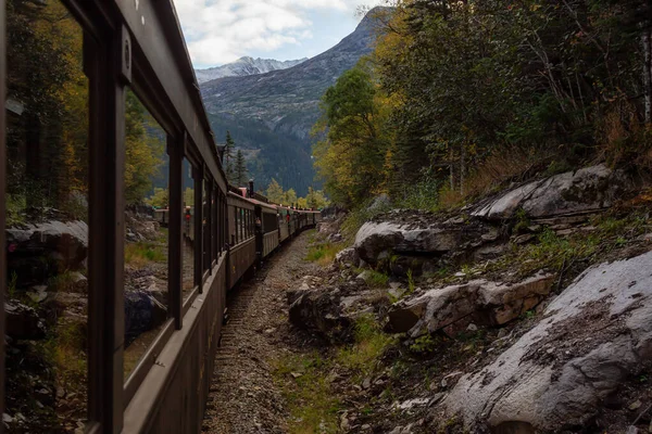 Skagway Alaska United States September 2019 Alte Historische Eisenbahn Fährt lizenzfreie Stockfotos