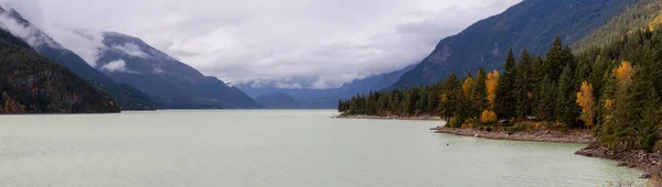 Vacker Panoramautsikt Över Kanadensisk Natur Molnig Höstdag Tagen Vid Lillooet — Stockfoto