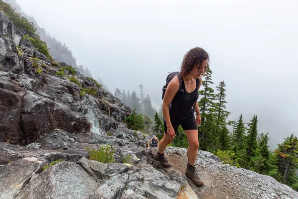 Adventurous Girl Hiking Beautiful Green Woods Mountains Cloudy Summer Morning — Stock Photo, Image