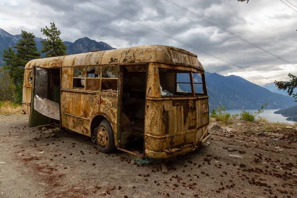 Bus Vieux Rouillé Cassé Abandonné Sur Une Route Terre Dans — Photo