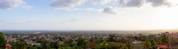 Vista Panorámica Aérea Pequeño Pueblo Turístico Cubano Durante Una Colorida —  Fotos de Stock