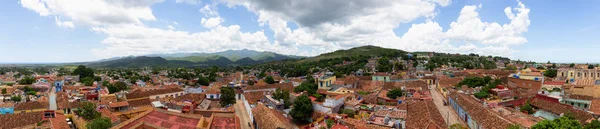 Vista Panorámica Aérea Pequeño Pueblo Turístico Cubano Durante Soleado Nublado —  Fotos de Stock