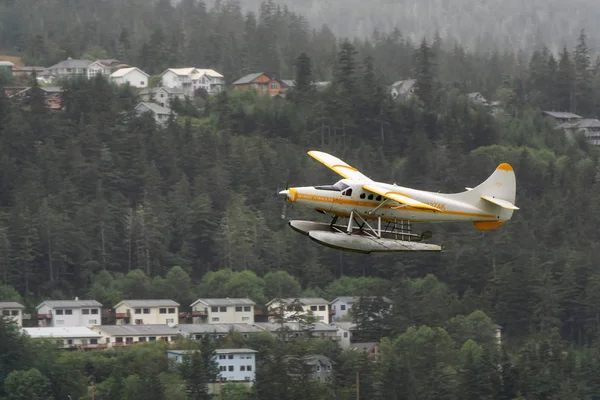 Juneau Alaska United States September 2019 Πλωτό Αεροπλάνο Απογειώνεται Από — Φωτογραφία Αρχείου