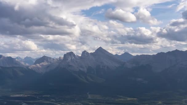 Lapse tiempo de las montañas rocosas canadienses — Vídeo de stock