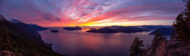 Panoramik Kanada Dağ Manzarası