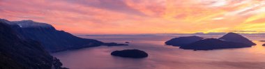 Panoramik Kanada Dağ Manzarası