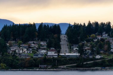 Campbell Nehri, Vancouver Adası, British Columbia, Kanada
