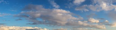 Bulutların Güzel Panoramik Görünümü