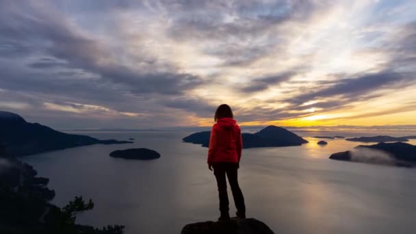 Time Lapse. Adventure Female Hiker — ストック動画