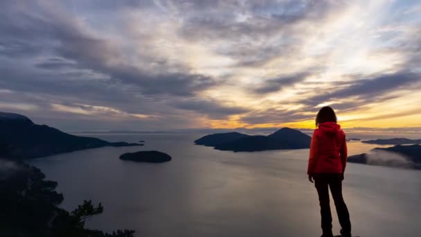 Time Lapse. Adventure Female Hiker — ストック動画