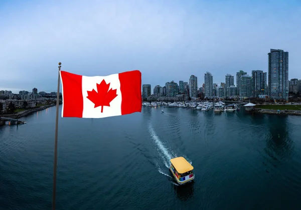 Kanadensisk Flagga Vancouver British Columbia Kanada Vacker Antenn Panoramautsikt Över — Stockfoto