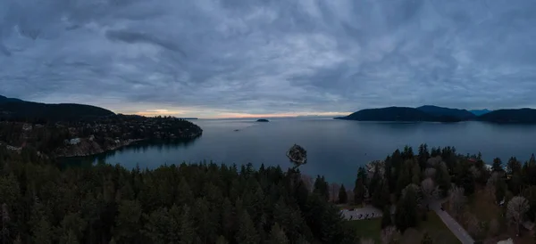 Vista Panorâmica Aérea Uma Bela Paisagem Canadense Durante Pôr Sol — Fotografia de Stock