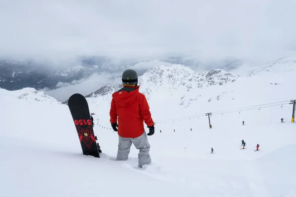 Whistler British Columbia Canada March 2020 Adventurous Man Snowboard Alpines — Stockfoto