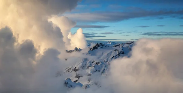 Letecký Pohled Krásné Kanadské Krajiny Během Zimní Slunce Brát Severně — Stock fotografie