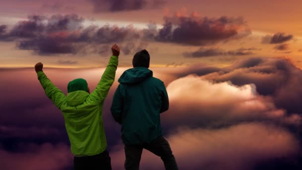 Cinemagraph Continuous Loop Animation of Adventerous Man on top of Mountain — Αρχείο Βίντεο