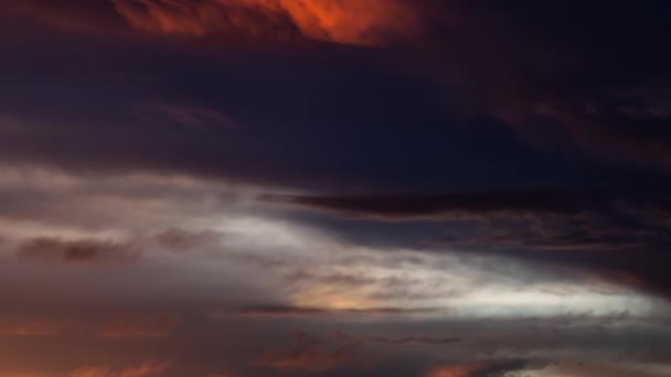 Cinemagrap Непрерывная петля анимирования облаков на закате — стоковое видео