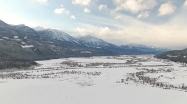 Kanada Dağ Manzarası Güzel Hava Aracı Görünümü