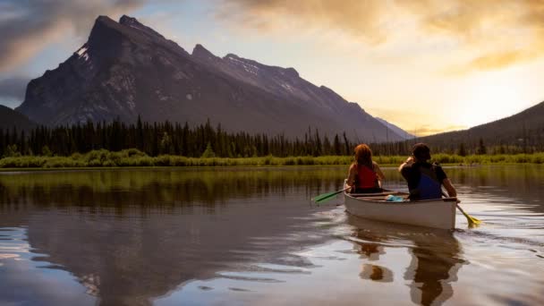 Cinemagraph Continuous Loop Animation of People Canoeing — Stock Video