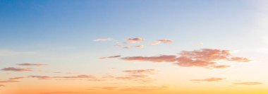 Güzel ve dramatik Bulut