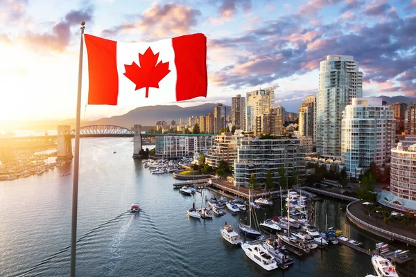 False Creek, Downtown Vancouver, Britská Kolumbie, Kanada. — Stock fotografie