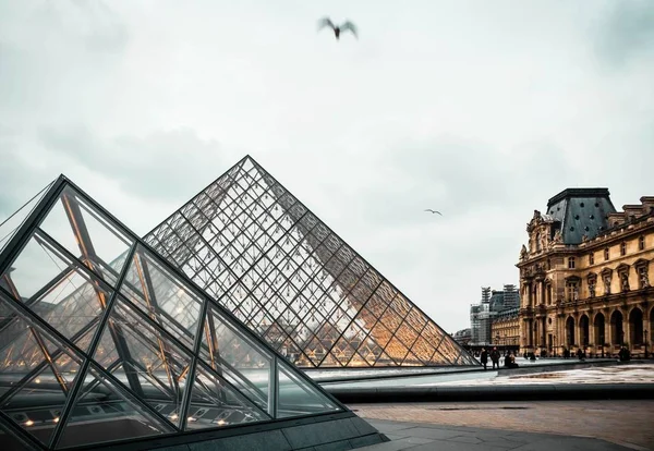 Paris / France - Jan 16.Louvre Pyramid at Louvre Museum . — Stock Photo, Image