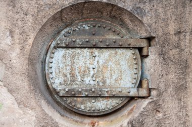 Hatch zırhlı sığınak