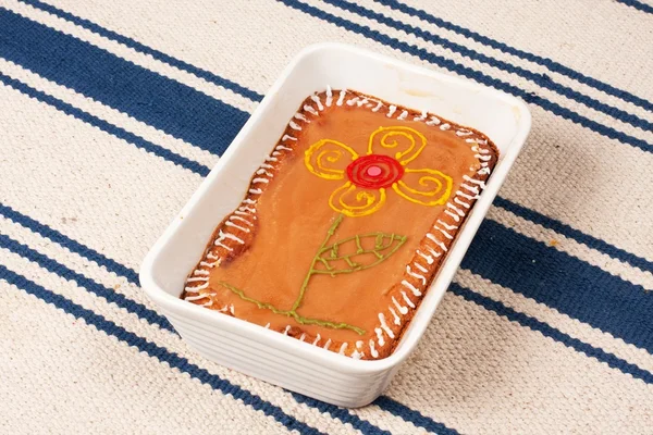 mazurka kek üzerine beyaz mavi masa örtüsü 6