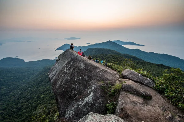 Turistas en Serra do Papagaio State Park — Foto de Stock