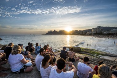 Arpoador Beach geleneksel carioca bakış açısı için günbatımı olduğunu.