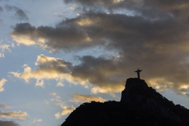 İsa'nın kurtarıcı günbatımı sırasında 
