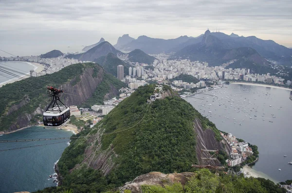 Cabble car in Rio de Janeiro — Stok fotoğraf