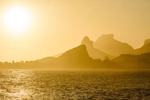 Cotunduba Adası görünümünden