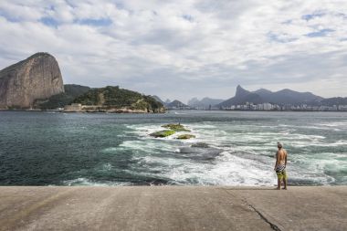 Guanabara Körfezi'Laje Fort görünümünden