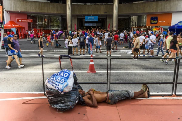 Rio Janeiro Brasil Janeiro 2017 Homeless Man Avenida Paulista — Fotografia de Stock