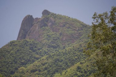 Mühürlü taş izi