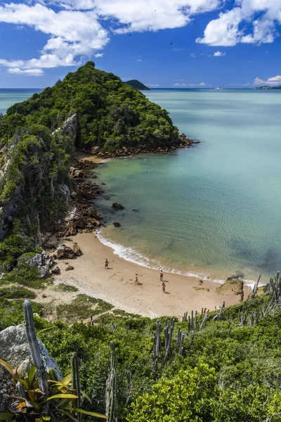 Uitzicht vanaf Praia Rasa (Rasa Beach) — Stockfoto