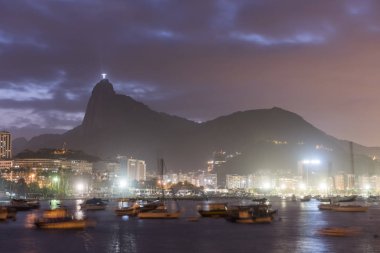 Günbatımı Urca yılında Rio de Janeiro, Brezilya görüldü