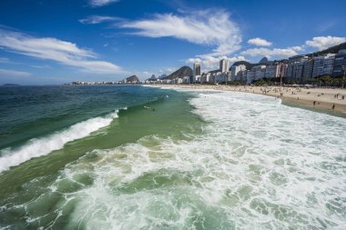 Güneşli bir günde leme Beach