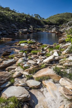 Cipo Nehri'nde kayalık sahil