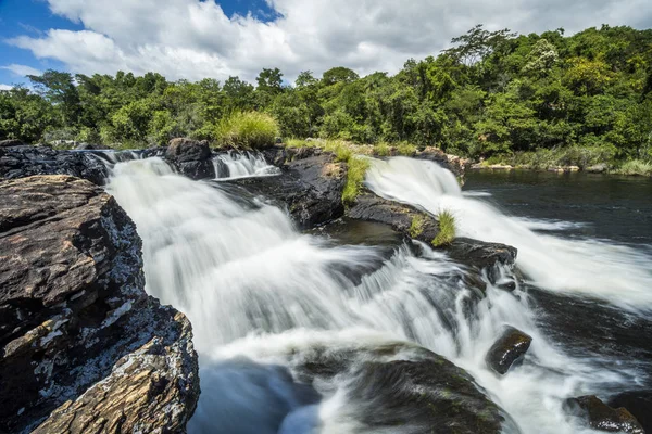 Grande şelale yakınındaki Tome şelale 