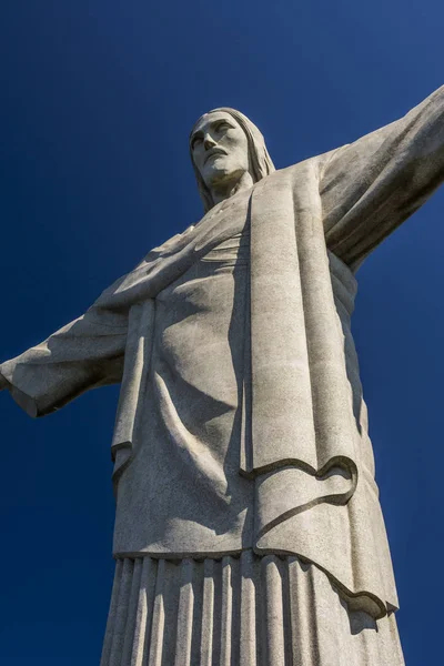 Statue Cristo Redentor au sommet de Morro do Corcovado — Photo