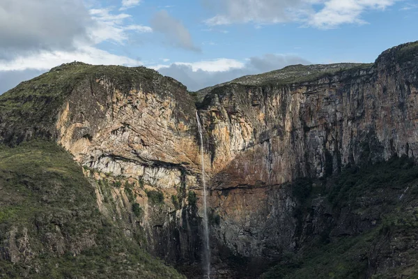 Cascada de Tabuleiro en el Parque Estatal Serra do Intendente — Foto de Stock