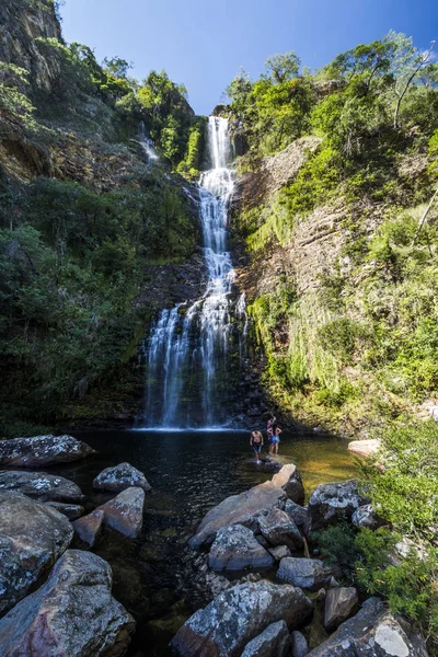 Farofa şelale banyo insanlar