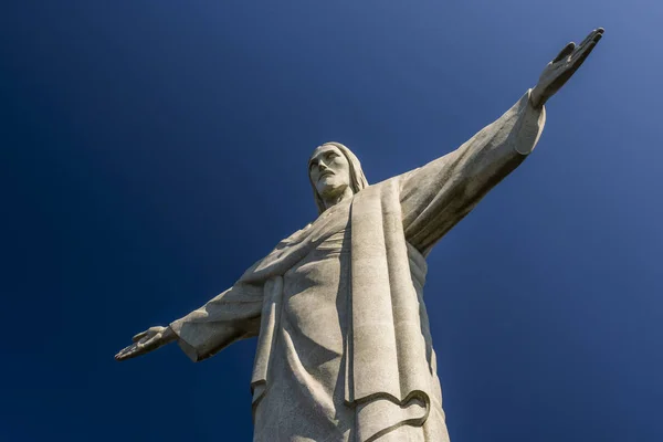 Posąg Cristo Redentor na szczycie Morro masz Corcovado — Zdjęcie stockowe