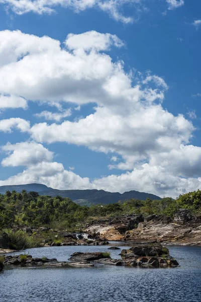 Grande şelale yakınındaki Tome şelale 